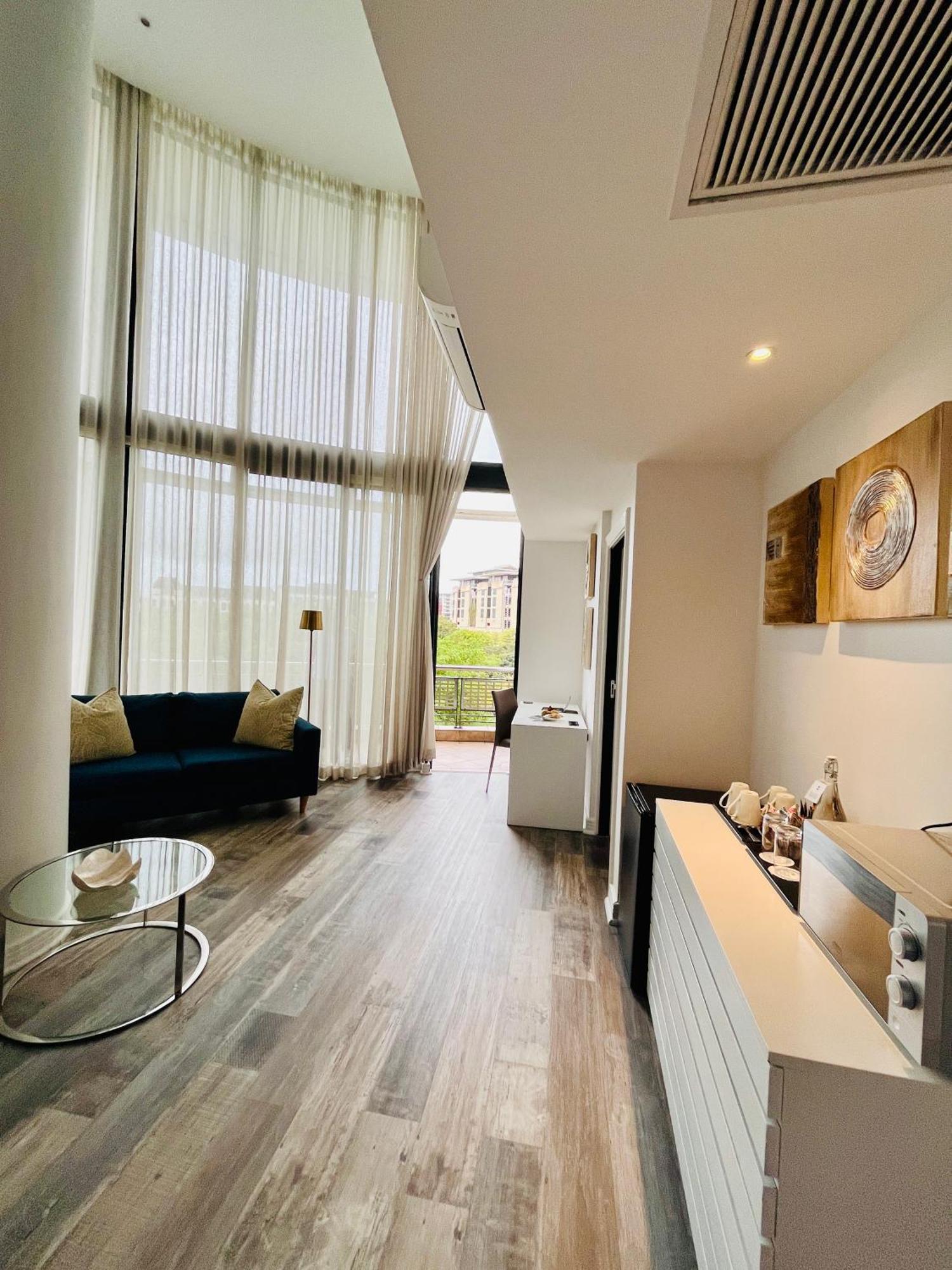 Protea Hotel Fire & Ice! By Marriott Durban Umhlanga Ridge Εξωτερικό φωτογραφία