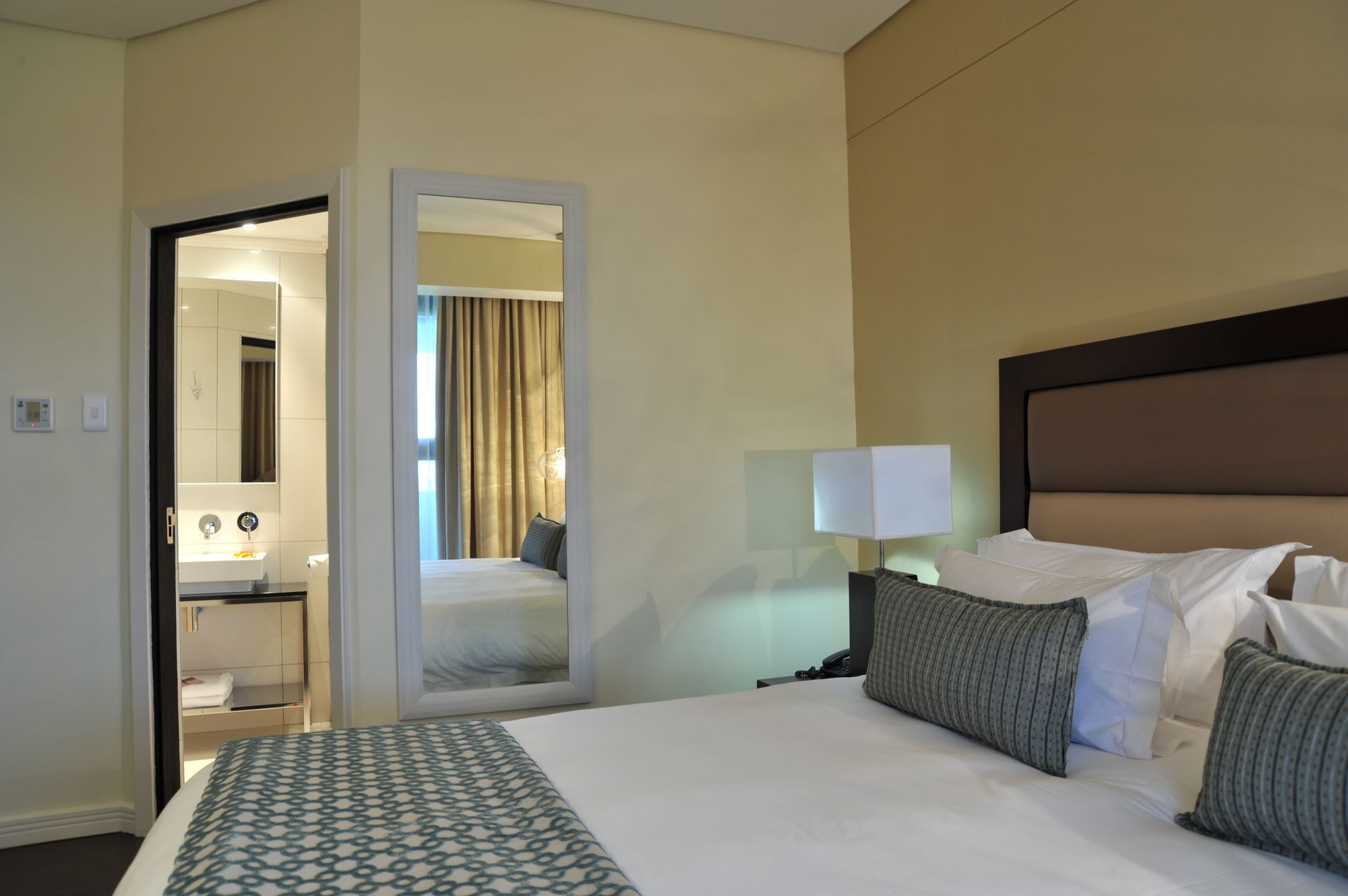 Protea Hotel Fire & Ice! By Marriott Durban Umhlanga Ridge Εξωτερικό φωτογραφία